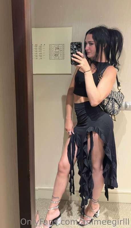 black is my happy color 🖤✨