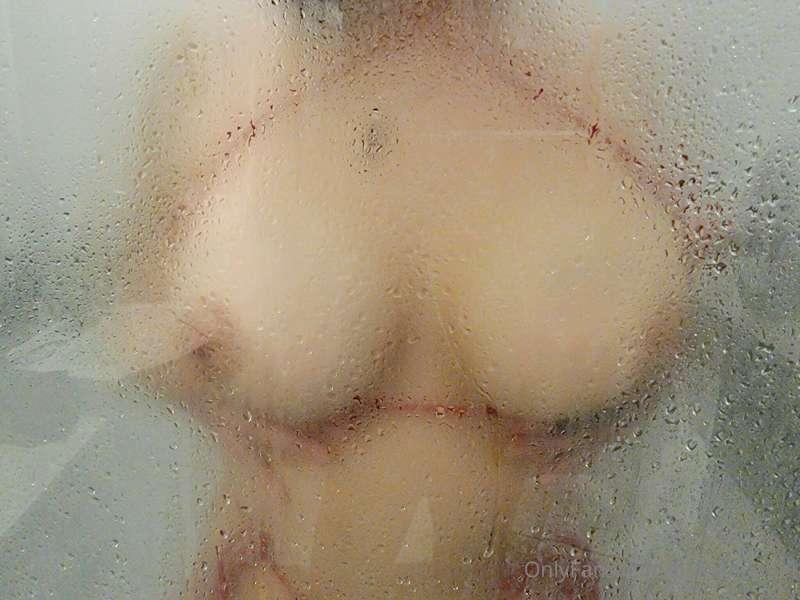 Are you getting in with me? 🚿 ❤️💦