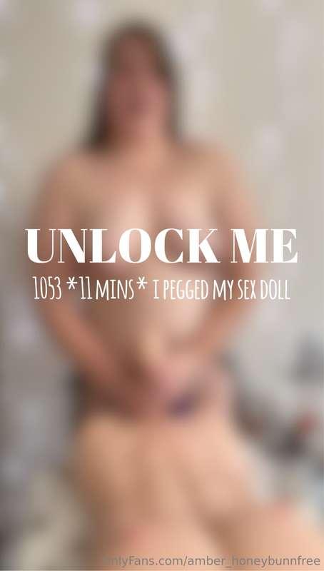 WOULD YOU LET ME PEG YOU FOR THE FIRST TIME? 😍😈 Well, watch ..