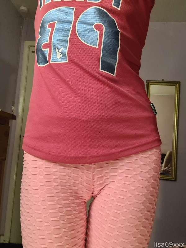 Peachy 🍑 
Camelstoe 🐫
Perfect leggings 💗

#Camelstoe #leggings #yogapants #Peachy 