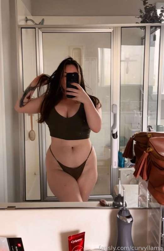 curvyllama image #2