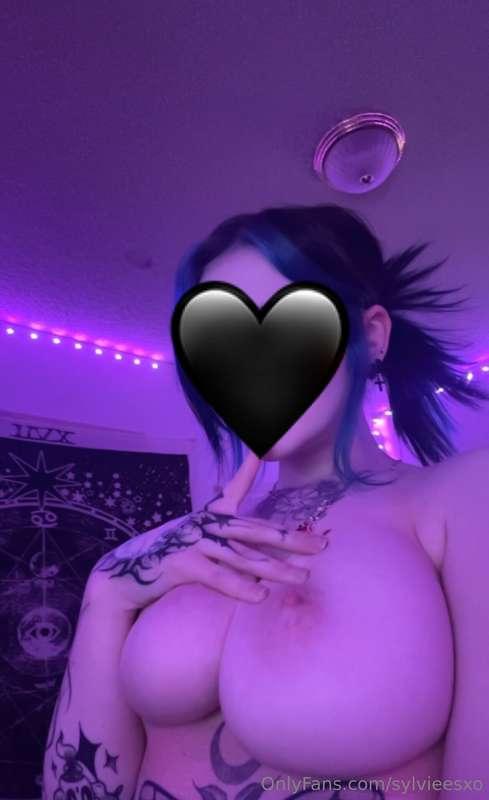 sylvieesxo image #5