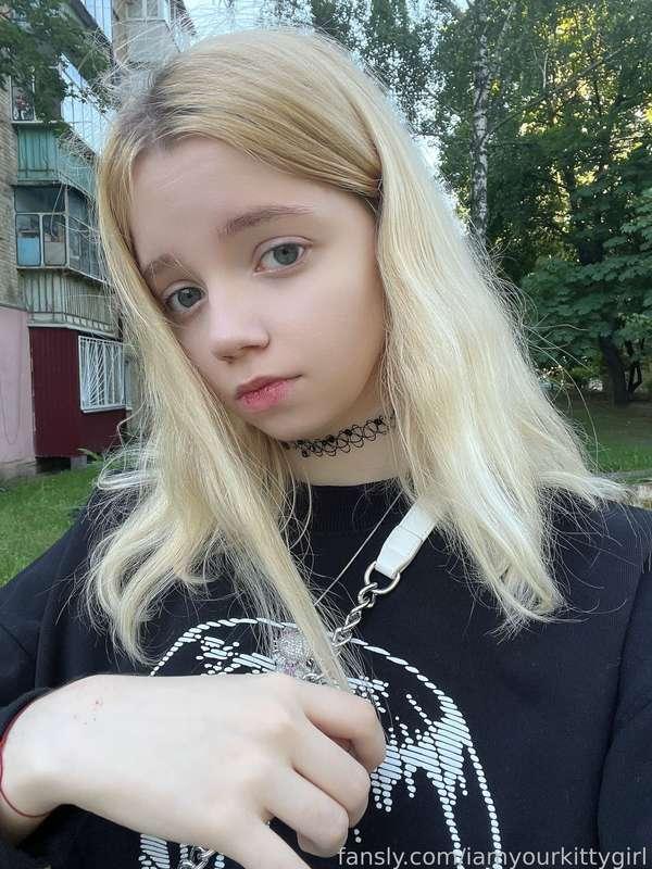 iamyourkittygirl image #2