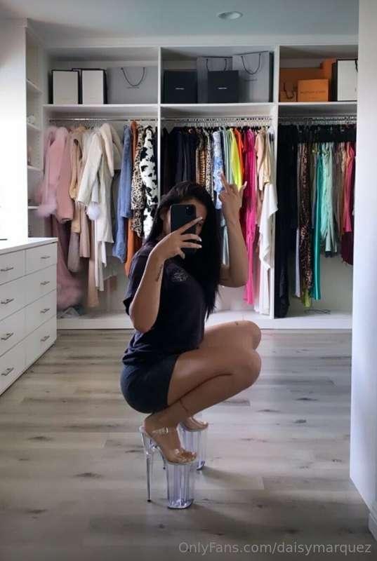 should we find out just how many tricks i can do? 😏🍒