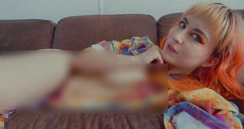 I call this set hippy girlfriend waiting for your come home...