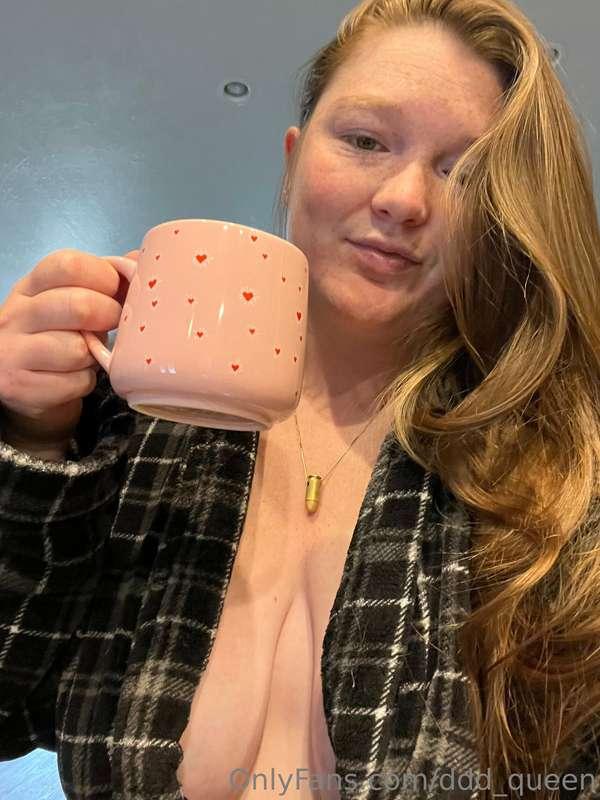 Make sure you swipe for morning titties 😜… grab a mug and co..