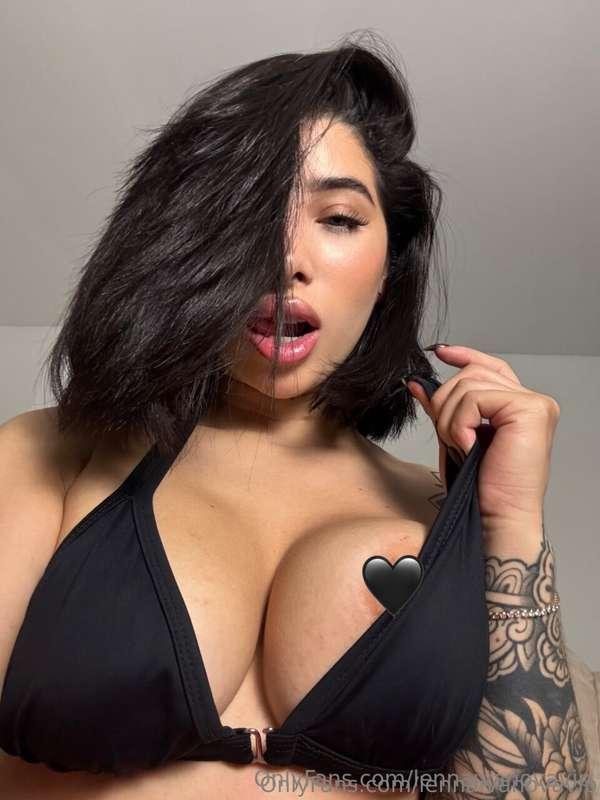 How about a hot conversation?😈