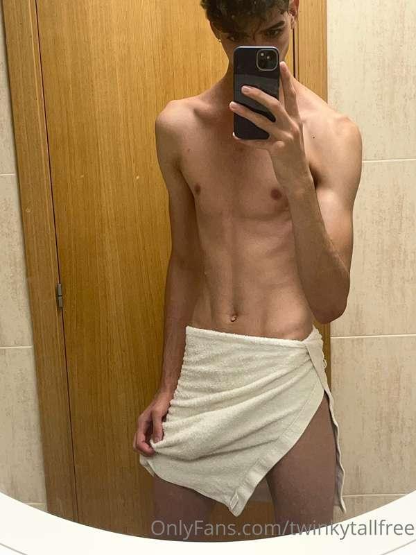 @twinkytall  45% de descuento 🥵