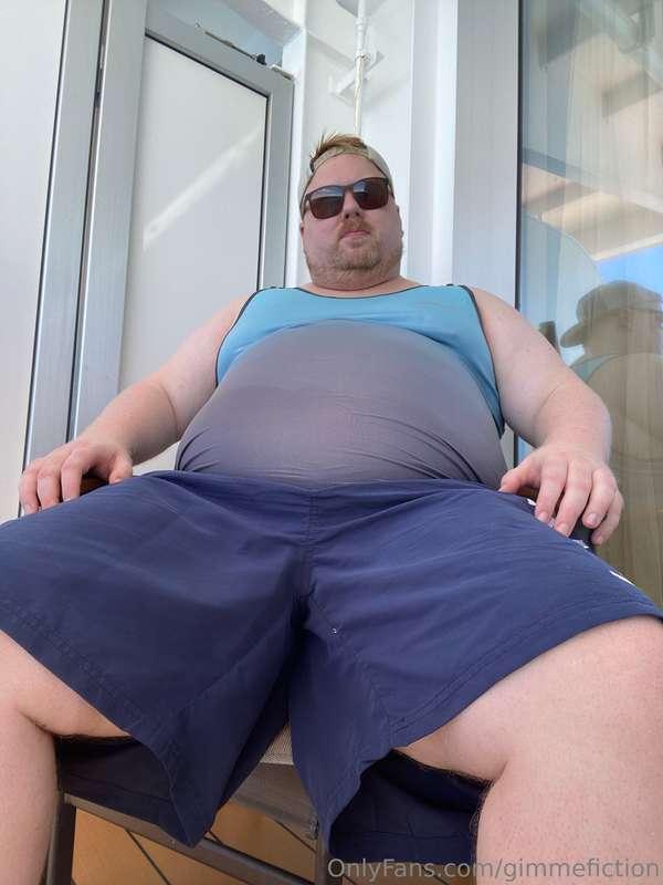 Fatty Finally on Vacation: Part 2

Letting it all hang out a..