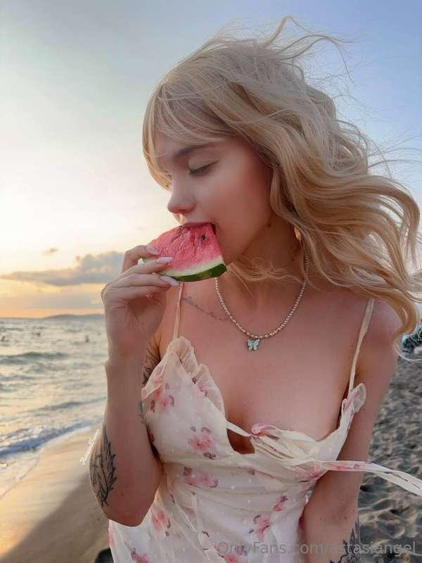 Hope your day’s full of sunshine, sweet thoughts… and maybe ..