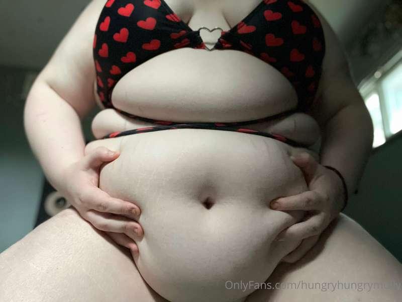 hungryhungrymolly image #3