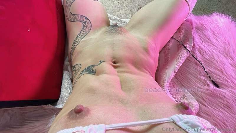 peachycatsnack image #6