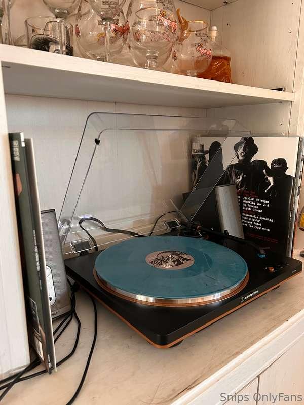 I got a record player for Christmas and I literally can’t st..