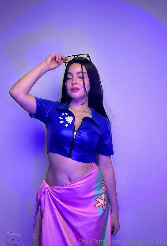 Do you think I'm touching my boobs 🍒👅 just right babe in thi..