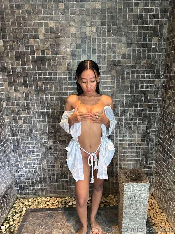 itsjessreyna image #0