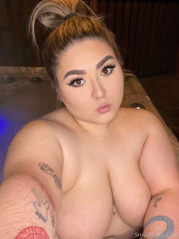 Fucking in the hot tub sounds fun right 😈