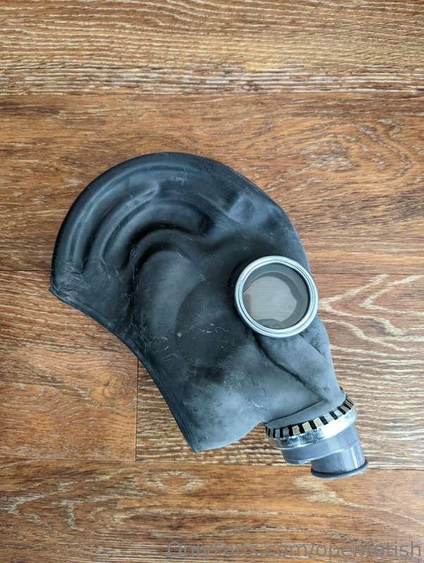 You asked about gas masks... Look what arrived 🤐

I want to ..