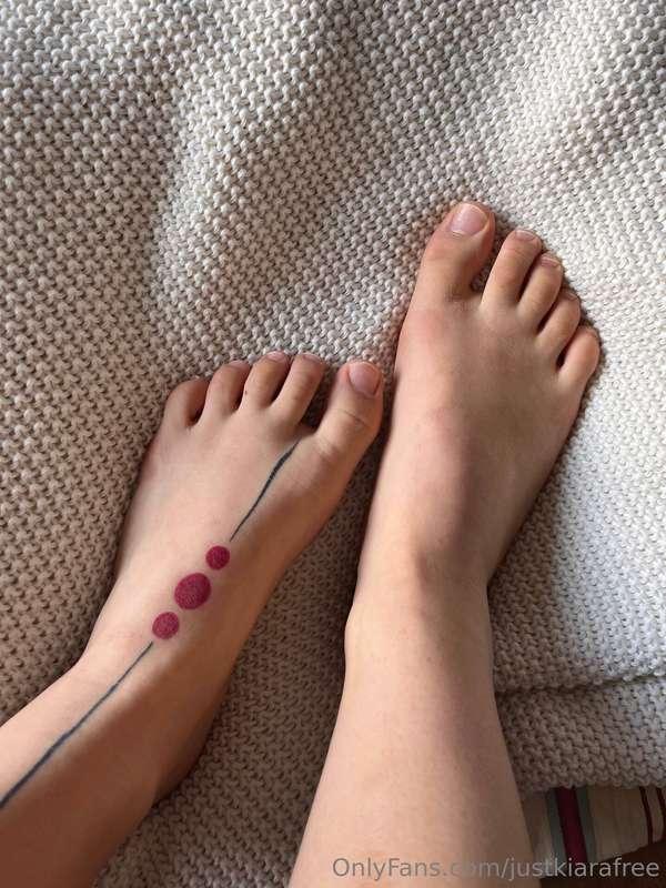 I’m curious and wondering: what is it about feet that turns ..