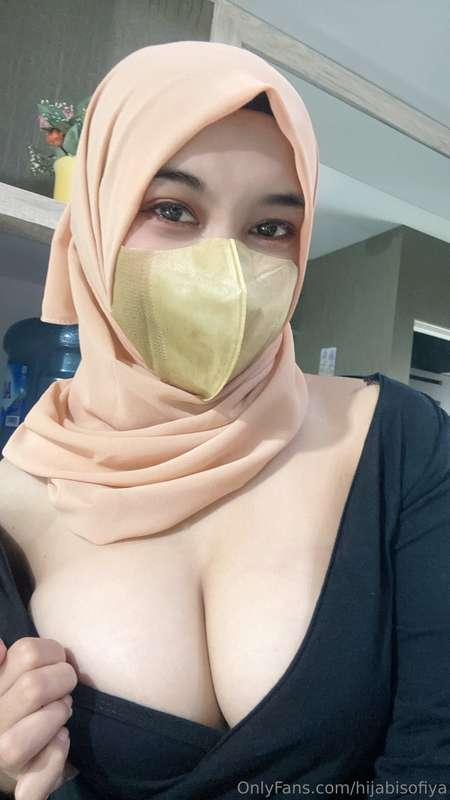 want me covered or fully exposed? 🤭