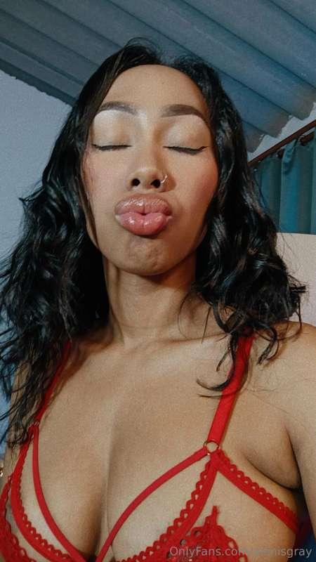 les mando un besito con mucho amor 💕🎇