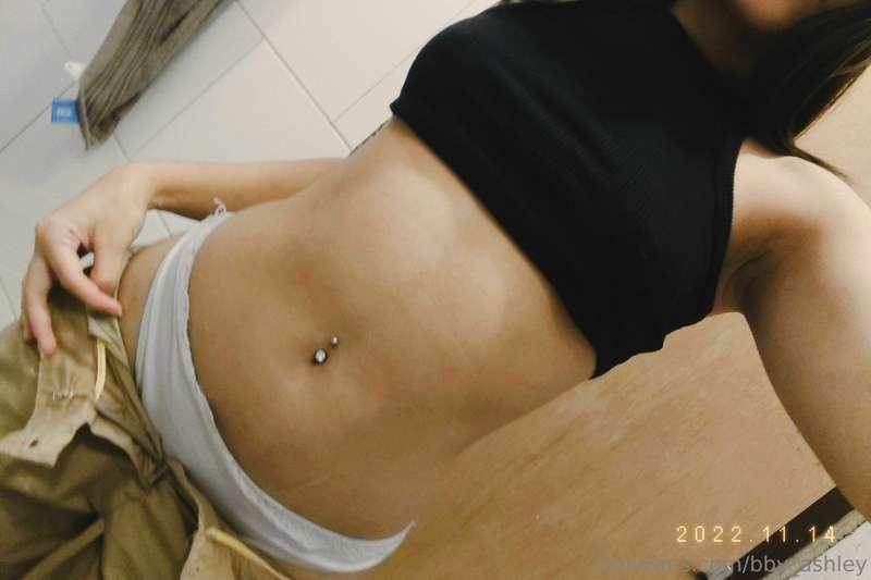 I'm very hot🔥