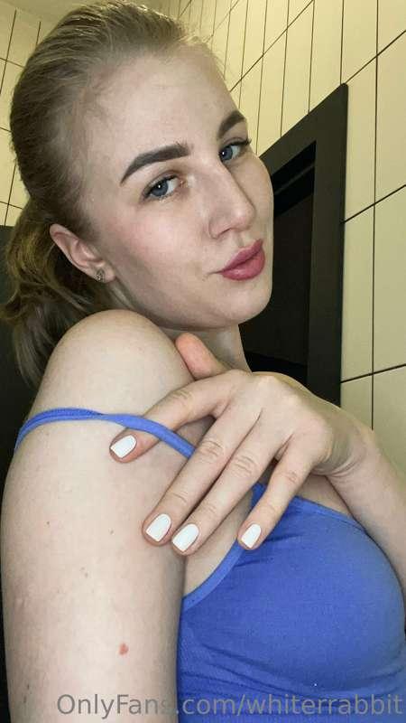 Does daddy wanna play with me? 💦 💦 💦