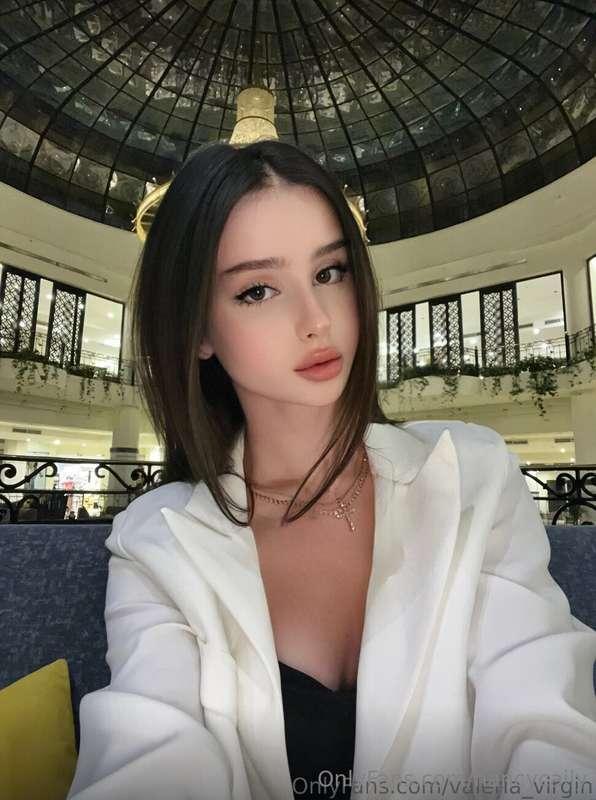 🎀𝗙𝗥𝗘𝗘 𝗢𝗡𝗟𝗬 𝗡𝗢𝗪🎀18 YEARS OLD🎀@valeria_cute_virgin @valeria_cu..