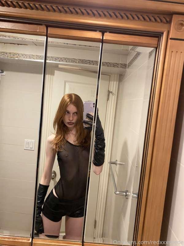 Little leather girl wishes she was punishing a femboy tonigh..