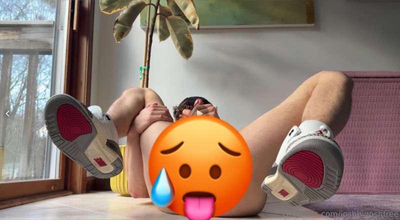 Legs up, ass out, strokin in my Js this angle’s for my real ..