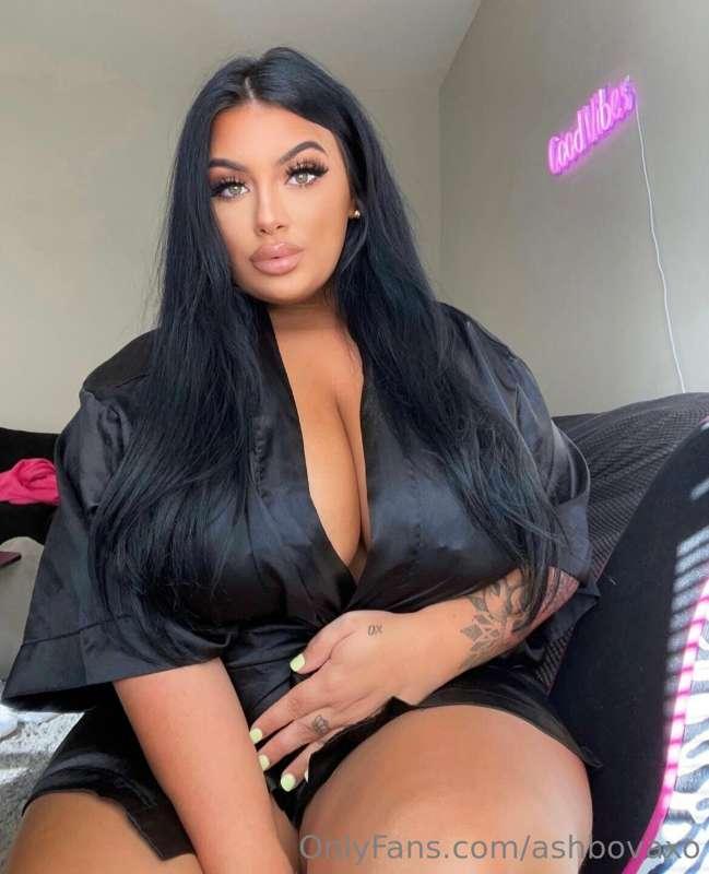 I'm so ready to show you what's underneath this robe! 🫣😈