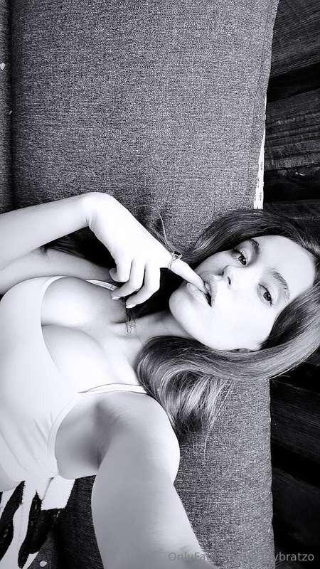 I've been soooo horny today... DM me something that will cal..