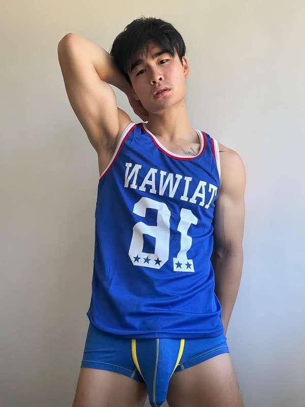 bustybrucelee image #0