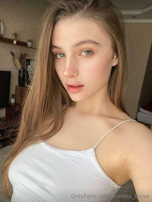 🔥𝐅𝐑𝐄𝐄🔥@shainashay🔥𝐅𝐑𝐄𝐄🔥
Fresh college cutie @shainashay want..