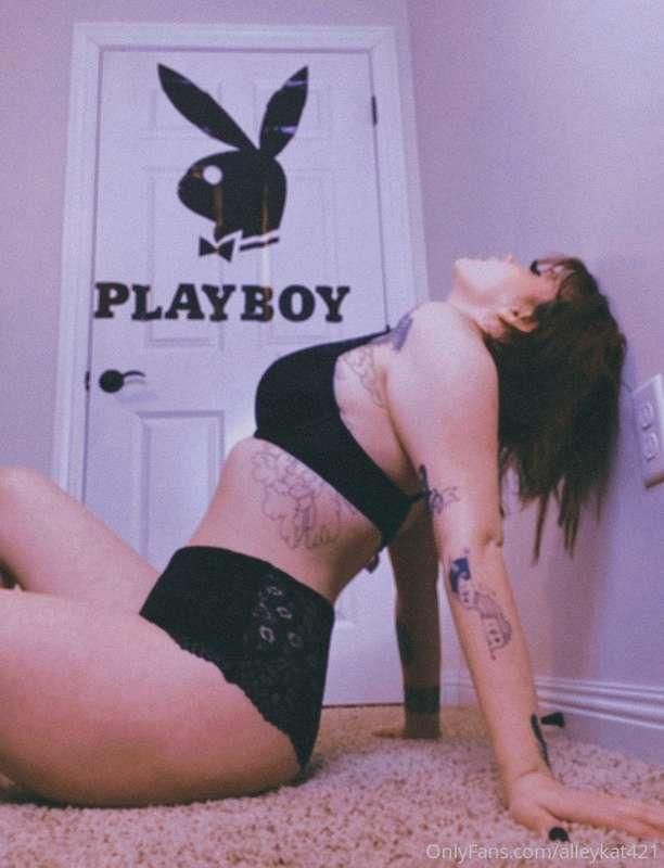 😈💜