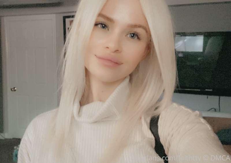 *a rare clothed photo appears*

My hair is done and I am hom..
