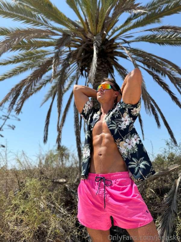 Get some tan🔥