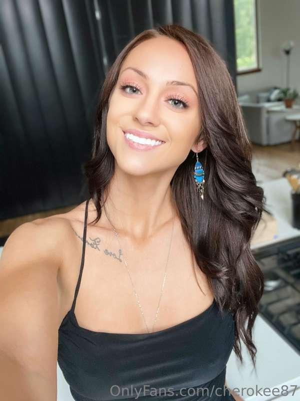 🥰 hope your day is good!!