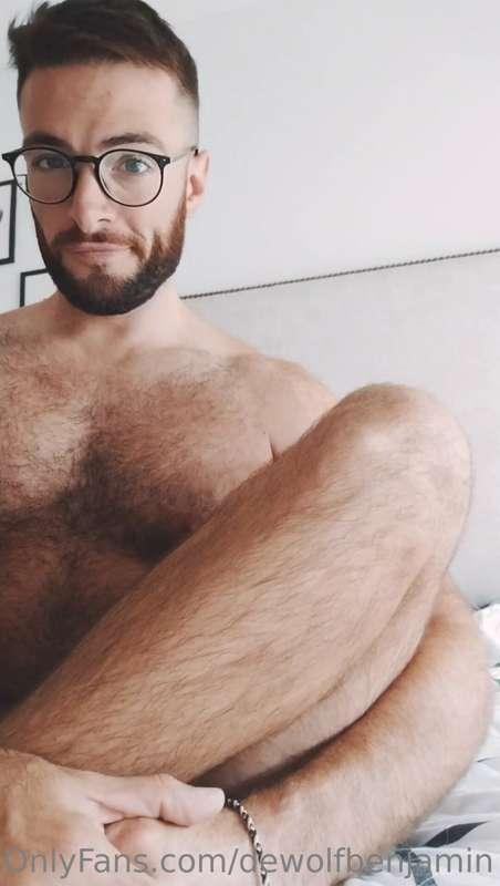 Meditating naked in the morning 🧘🏻