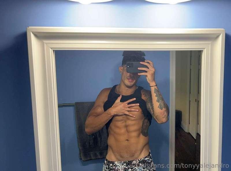 How’s the weight cut coming along???😈 should I post Vline ti..