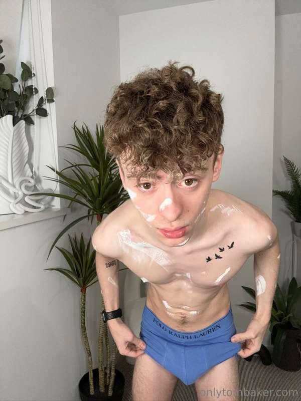 tombakerx image #0