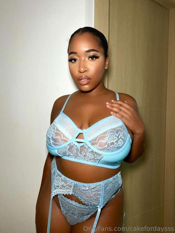## Your ebony goddess 😈