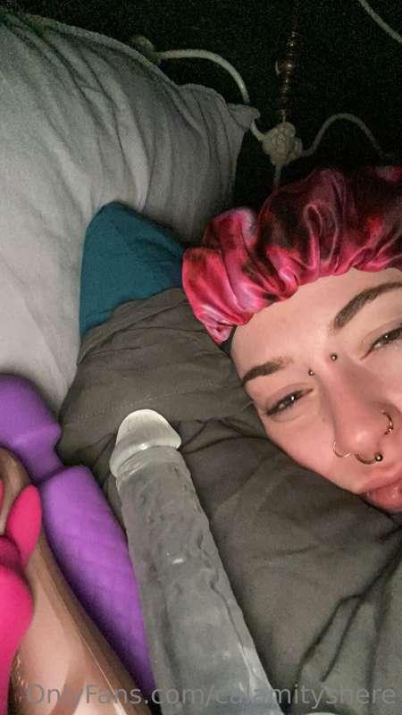 NIGHT NIGHT 💦 I love watching videos of @handsomedevils face..