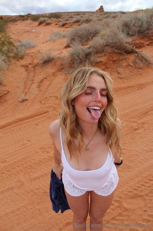 I'll be your sexy distraction.👅