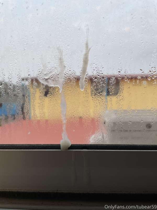 สั่งน้ำมูกริมหน้าต่างแต่เช้าเลย 😪