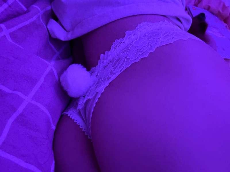 I Guess You're Gonna Miss the PANTY REVEAL