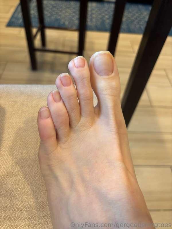 A little more natural before the Vday pedi!! 