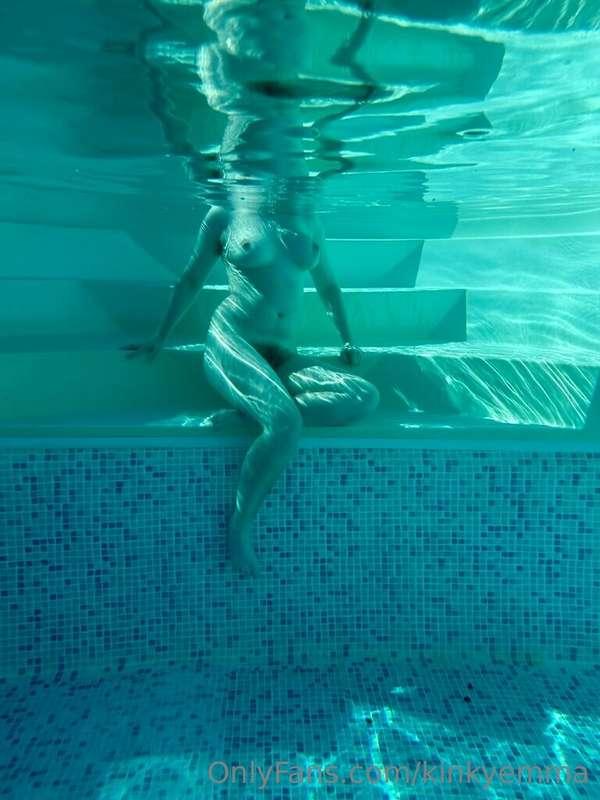 A partner helped me take some pics in his pool!