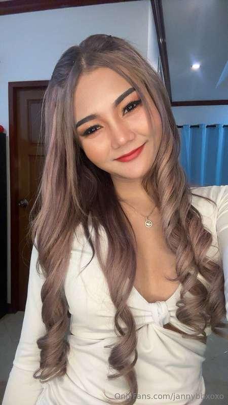 Let me make me make you smile today ✨😘