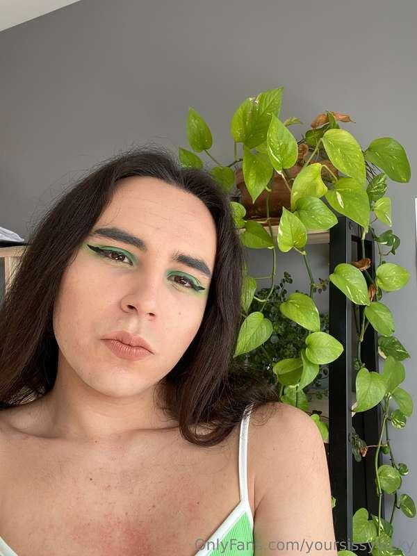 Bitch I’m a plant 🪴