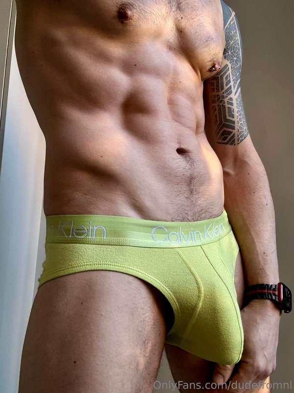 I love these Calvin briefs, makes me so horny when I wear it..